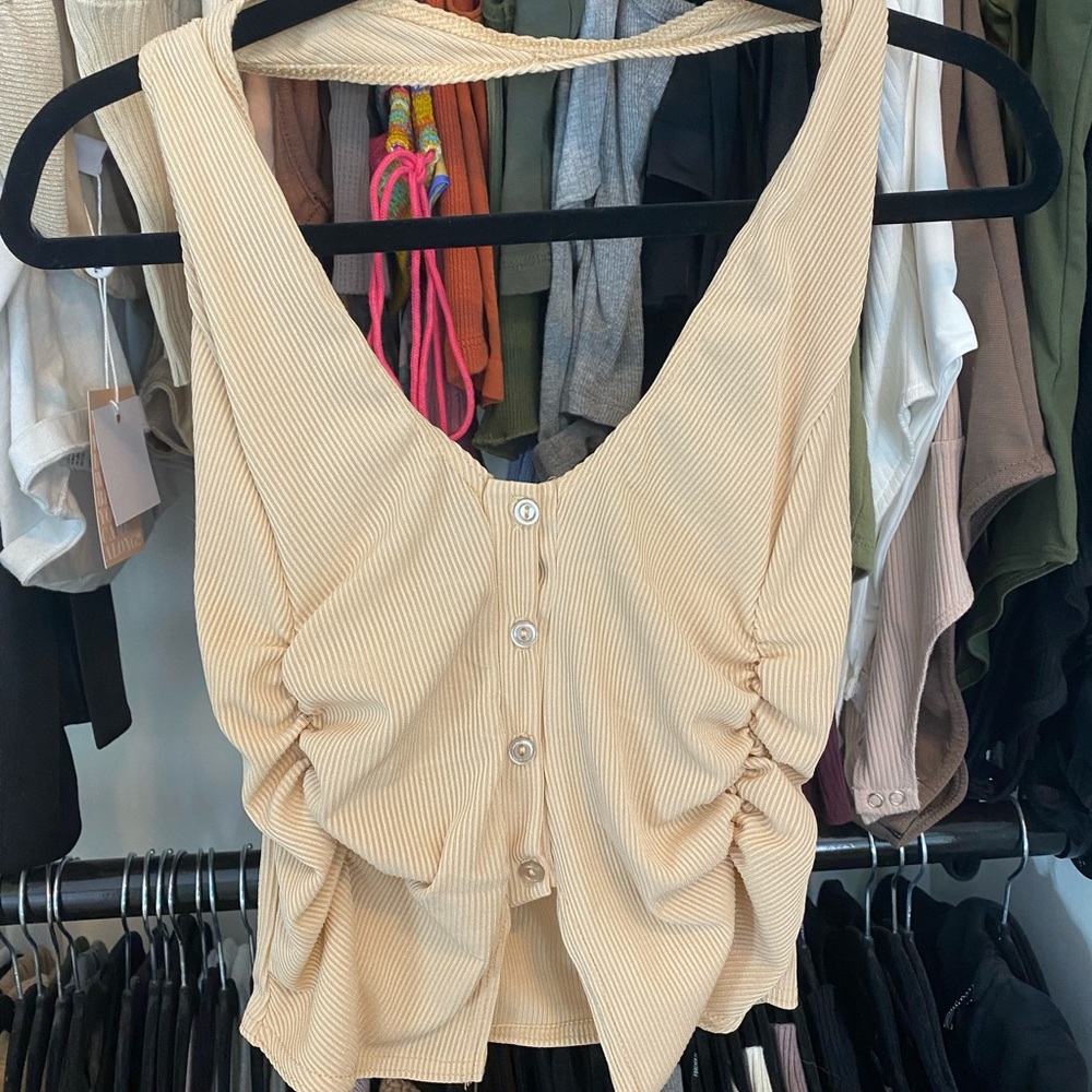 Stone Ruched Side Button Up Top - Picture 2 of 3